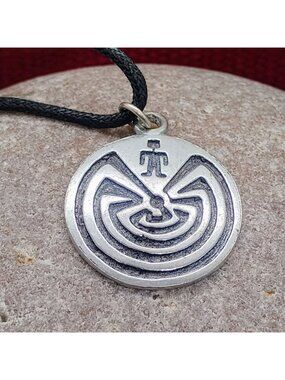 Vtg Southwestern Native Man in the Maze Pendant Necklace Silver Tone Metal 1.5"